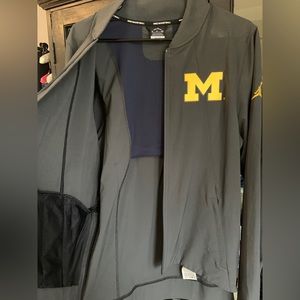 Nike basketball Michigan Dri-Fit lightweight jacket